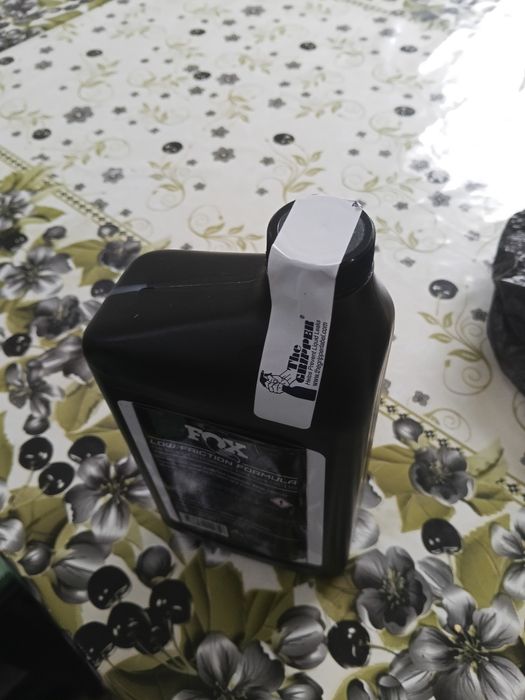 Продам оригинальное масло Fox 20wt