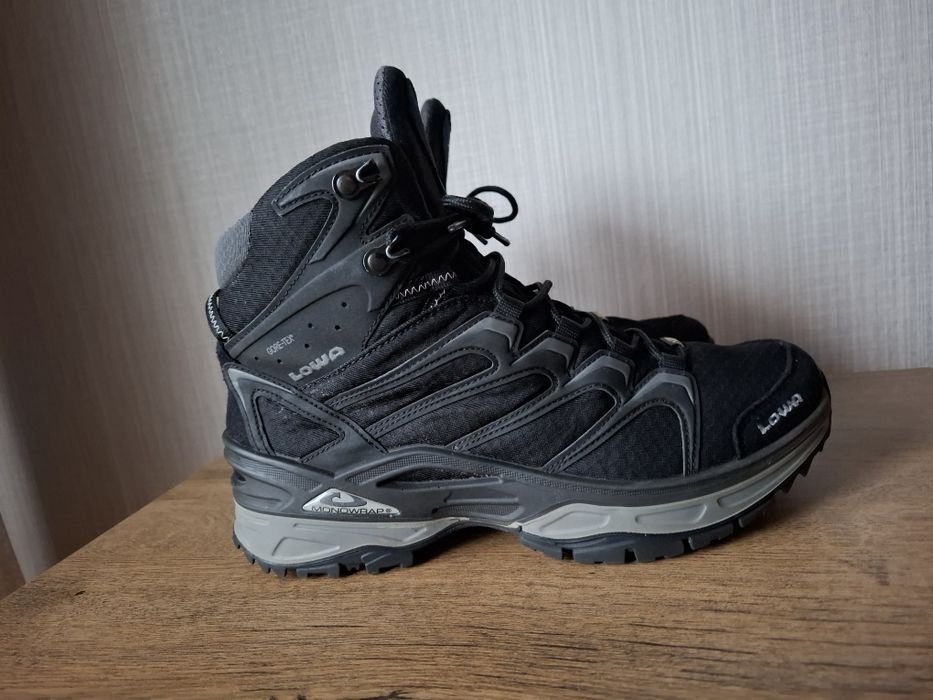 LOWA INOX GTX gore tex обувки 41 номер.