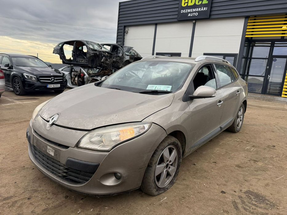 Dezmembrez / Dezmembrari / Piese / Accesorii Renault megane 3 bej 1.5 dci K9K 830 break 2009
