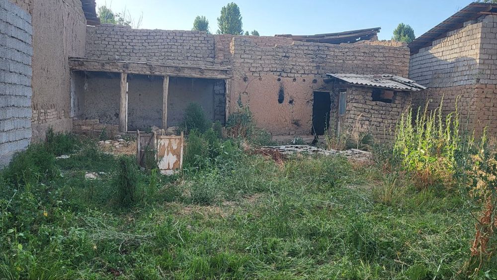 Yer sotiladi srochno kelishtirib bervoramiz