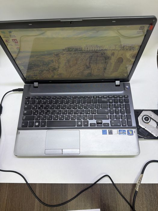 Ноутбук Samsung NP350V5C