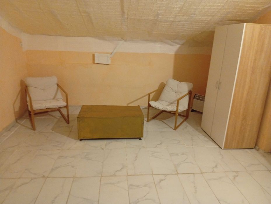 Дава се под наем Етаж от къща в София, Бенковски - 55 кв.м за 382.5 € - Снимка #1