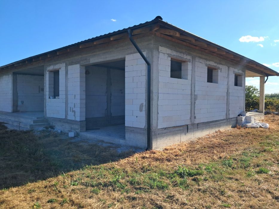 Casă în Cionchesti