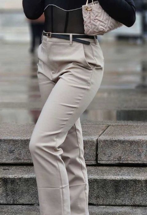 Бежов официален панталон