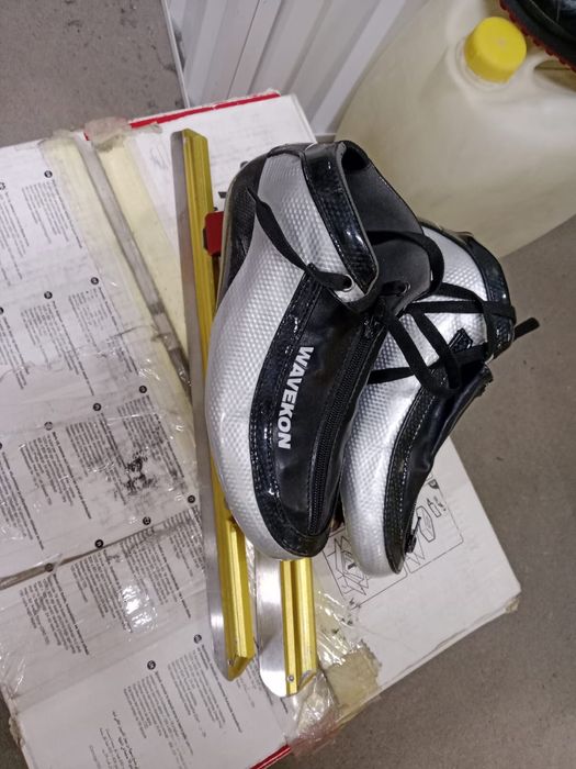 Конкобежные коньки