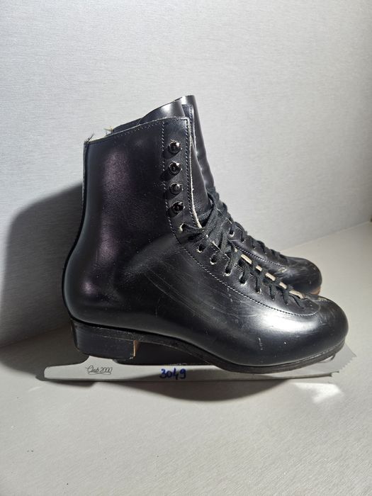 Patine 3049 gheata patinaj artistic Riedell    marime  39-40  ( 26   cm lungime interioara).