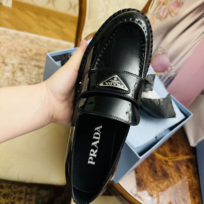 Аяқ киім прада новый сатылады