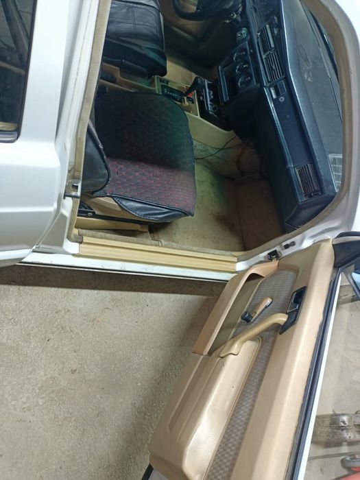 Продаю мерседес 190