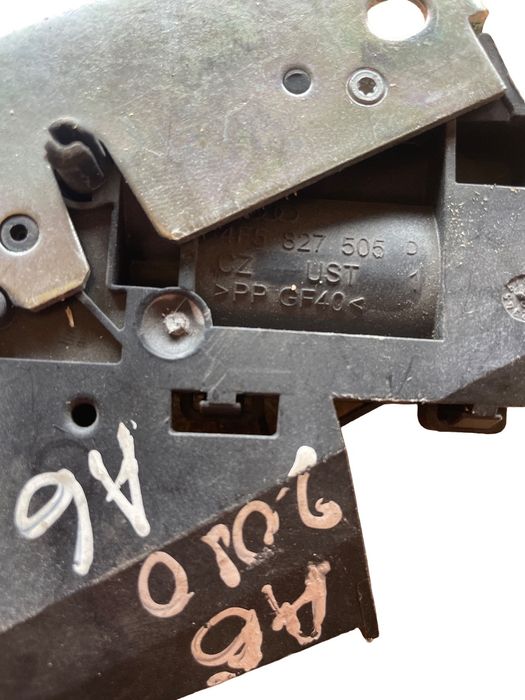 Broasca Haon/Portbagaj Audi A4 B7 2004 - 2008 4F5827505D