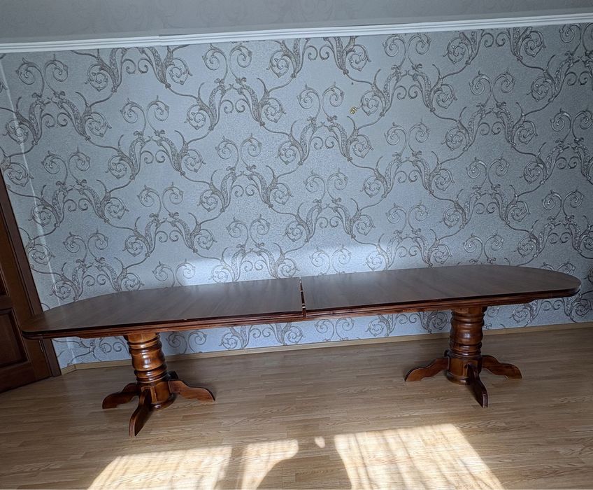 Продам стол 3,50*1,10