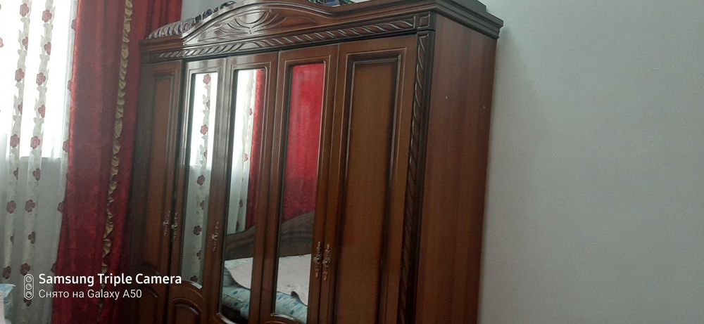 Етокхона мебели сотилади. Состояниеси яхши.