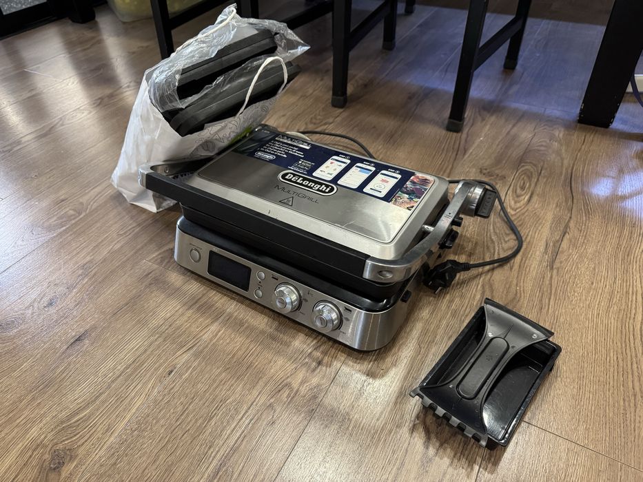 Гриль-вафельница Мультигриль DeLonghi CGH1030D