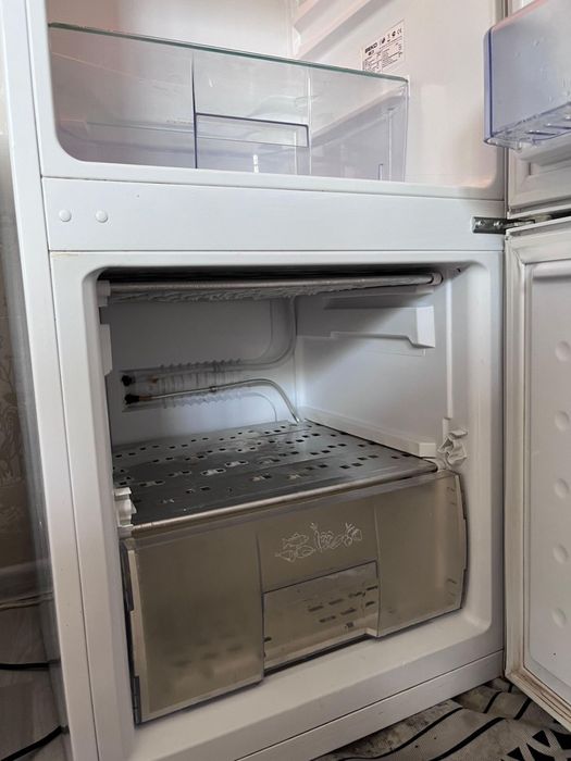 Продам холодильник