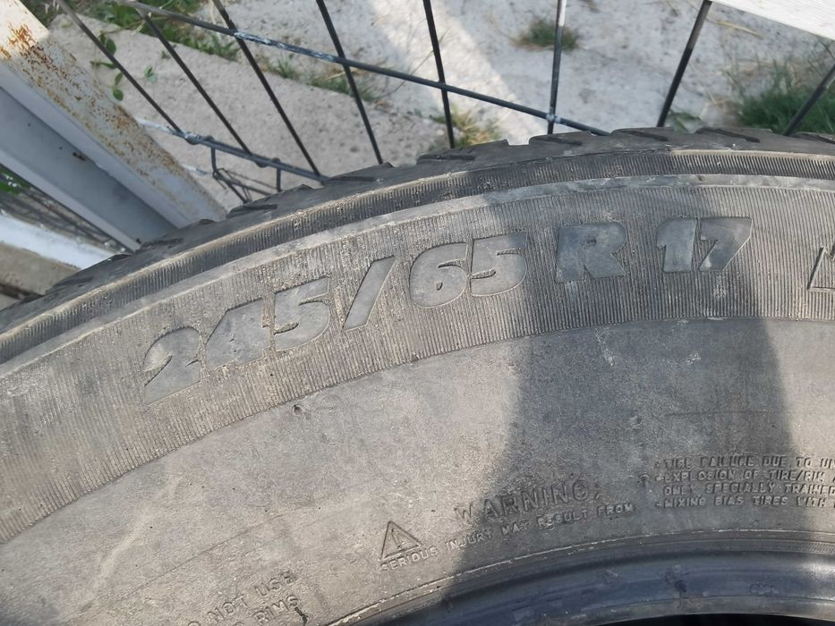 Michelin 245 65 17