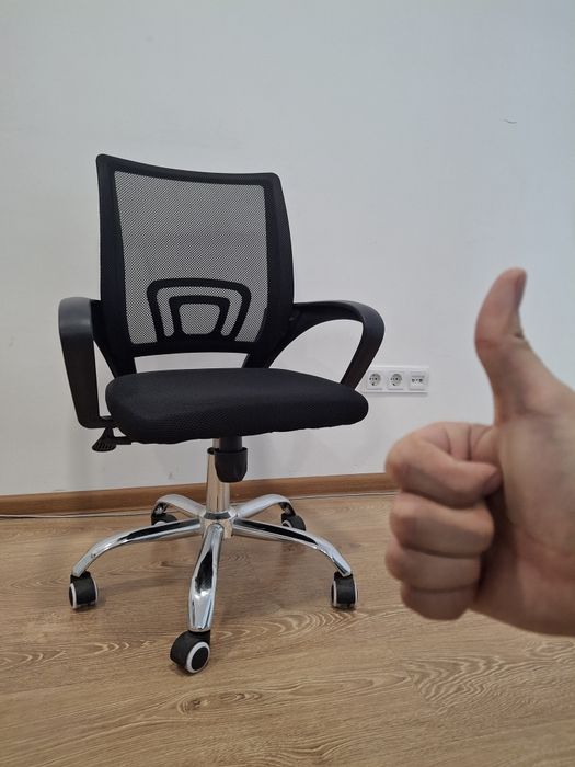 Стул компьютерный газлифт 3 уровня, 2 месяца пользования, чистый