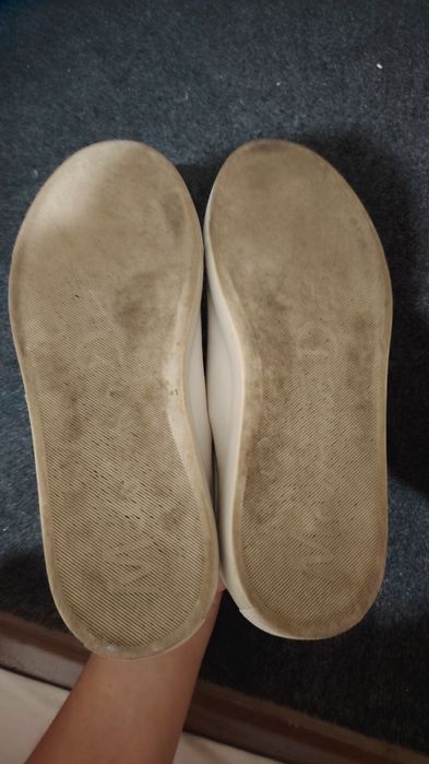 Massimo dutti. Бренд крассовки оригинал