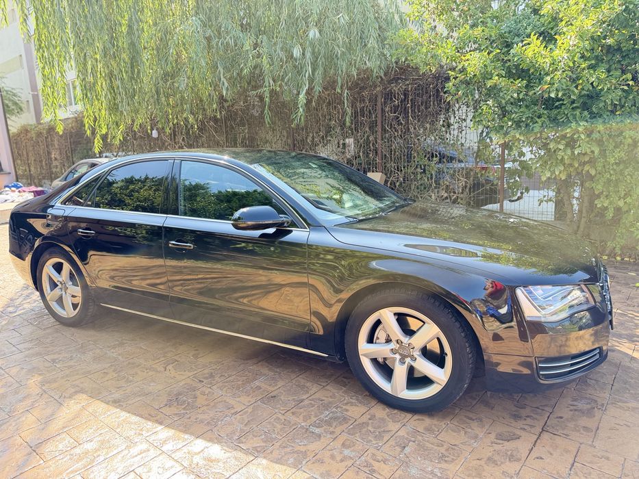 Audi A8 3.0TDI V6  faruri matrix