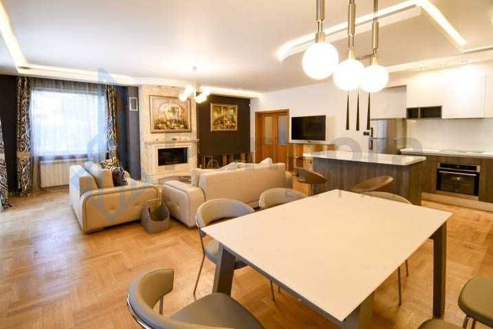 Дава се под наем Тристаен апартамент в София, Изток - 125 кв.м за 999 € - Снимка #4