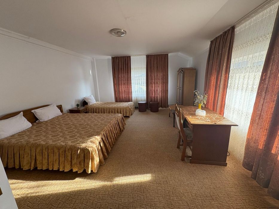 Inchiriem total/partial complex hotelier, restaurant, spatii comerciale