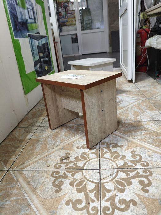 Табуретка в наличии