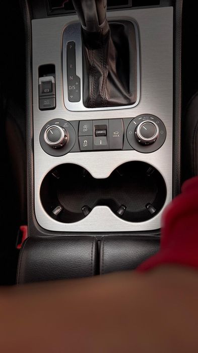 VW Touareg an 2013