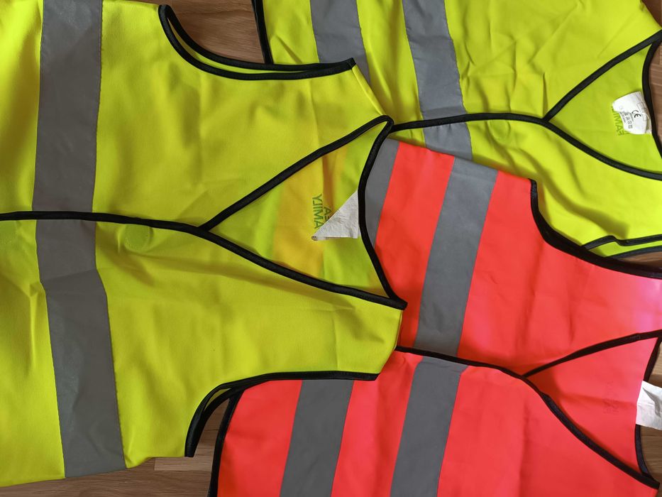 Светлоотразителна жилетка