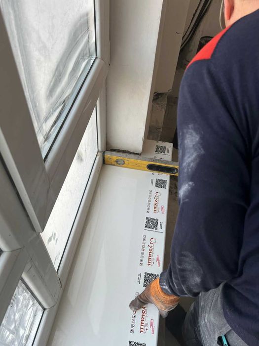 Подоконники, замер, установка.