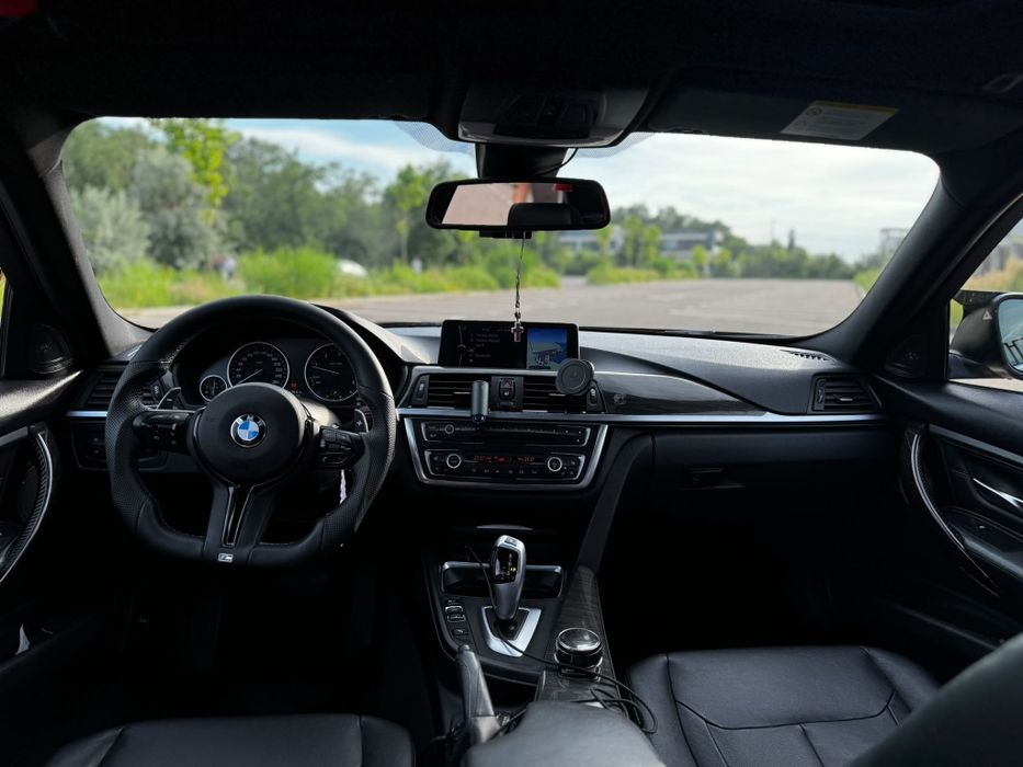 Bmw  F 30 intretinut
