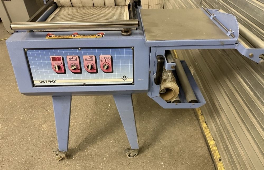 Masina de ambalat- infoliat