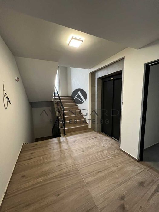 Продава се Тристаен апартамент в Пловдив, Остромила - 205 кв.м за 509 €/кв.м - Снимка #9