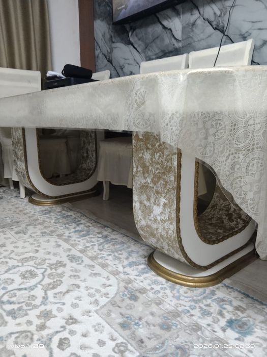 Продается гостевой стол