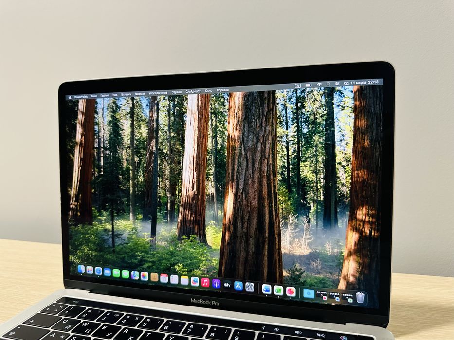 MacBook Pro TouchBar, МакБук Про Silver 256GB