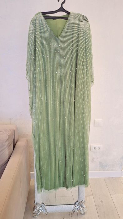 Продам платье красивая