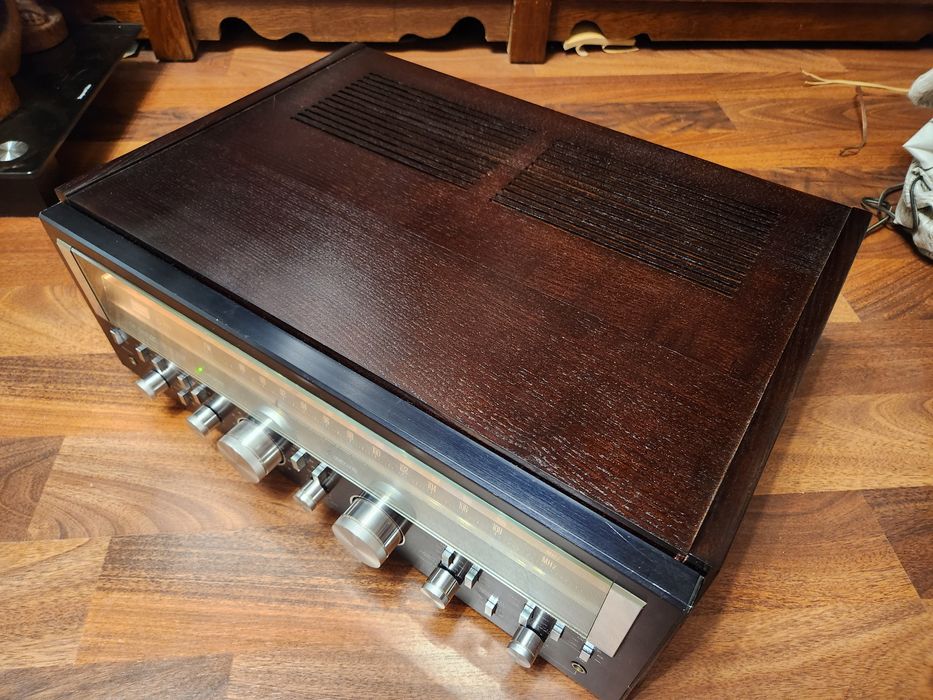 Receiver Stereo Vintage Sansui G-771 - Sunet Pur și Design Iconic