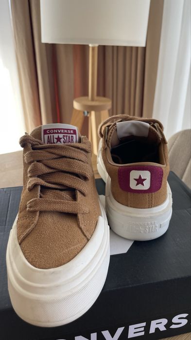 Маратонки CONVERSE