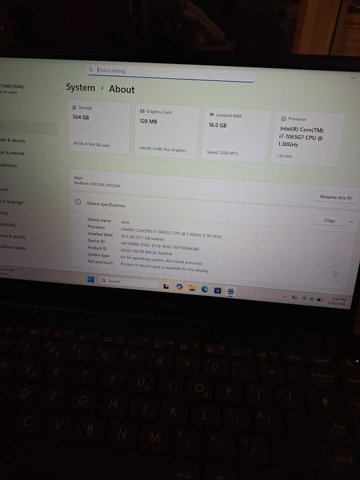 Laptop Asus ZenBook 13 OLED