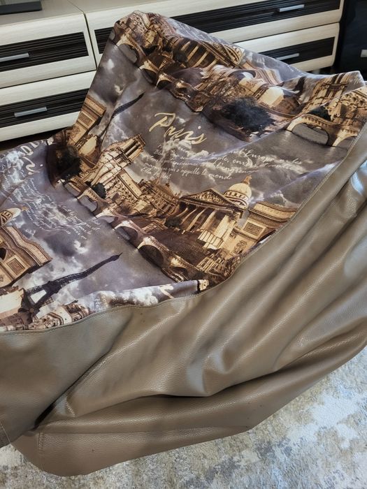 Кресло-мешок недорого продам.