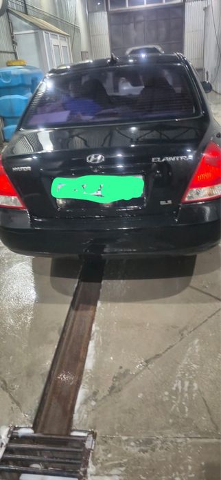 Продам машину hyundai elantra
