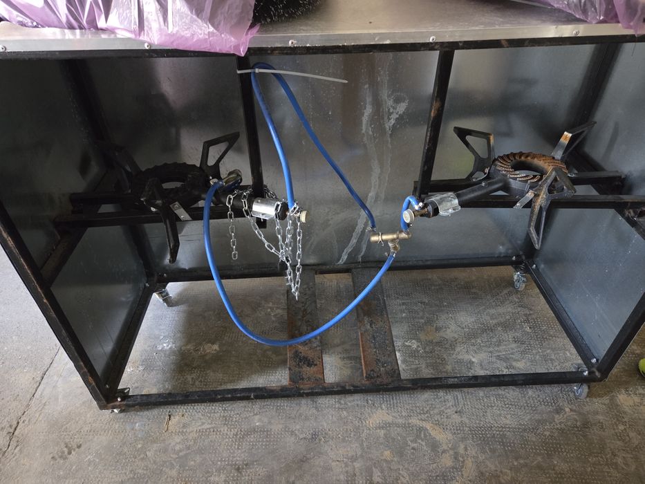 Toneta porumb 2 oale mari inox si mobilier 13m