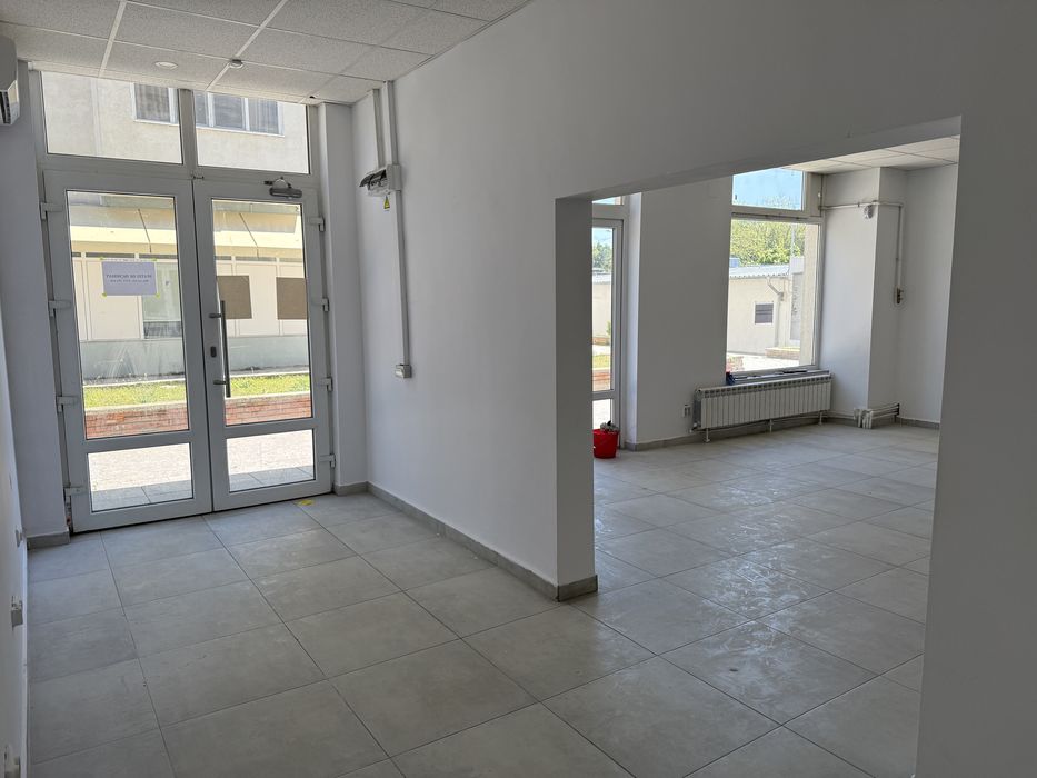 Chirie Spatiu Comercial zona MB