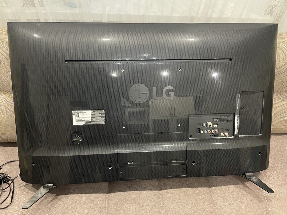 LED Телевизор LG, 43 диагональ (109см)