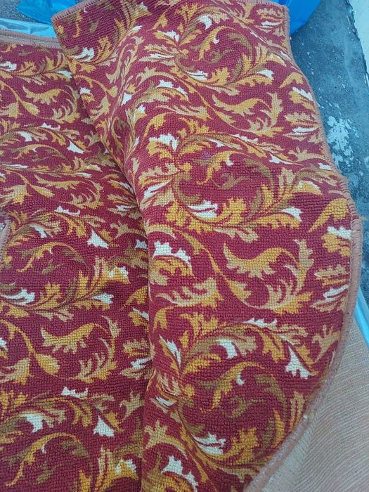 Продам ковры б/у и паласы.