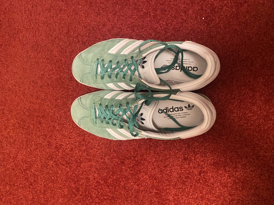 Vand pantofi piele intoarsa Adidas