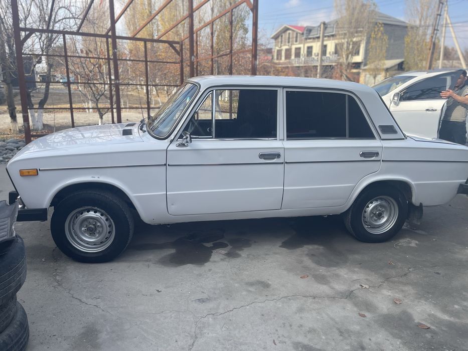 Lada.  vaz 21063