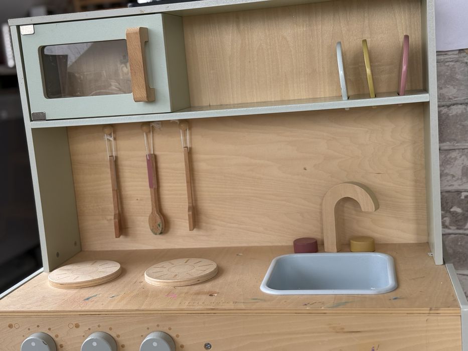 Little Dutch детска кухня