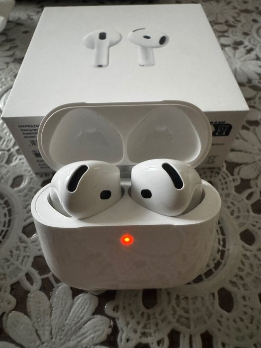 Apple AirPods 4th Gen