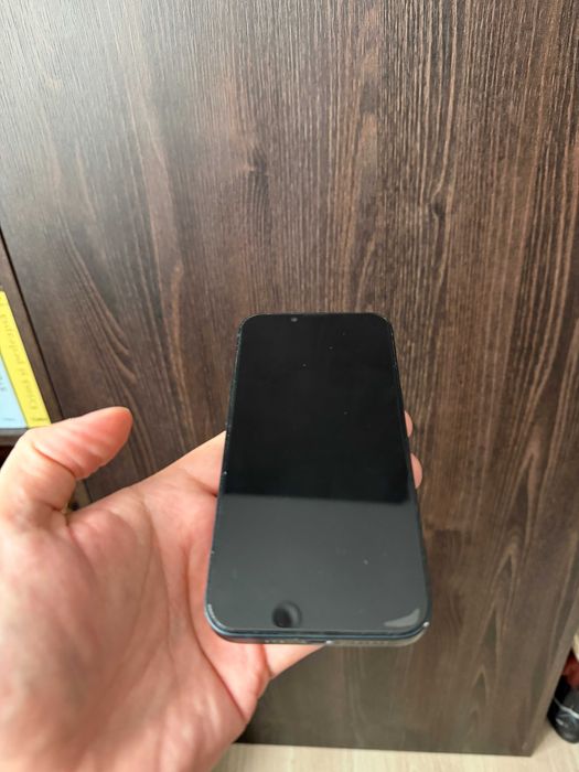 Vand doua iPhone 13, 128 GB, liber retea