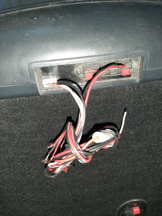 Subwoofer + amplificator second-hand