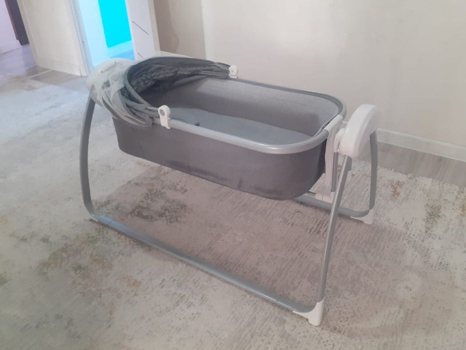 Манеж качалка детское