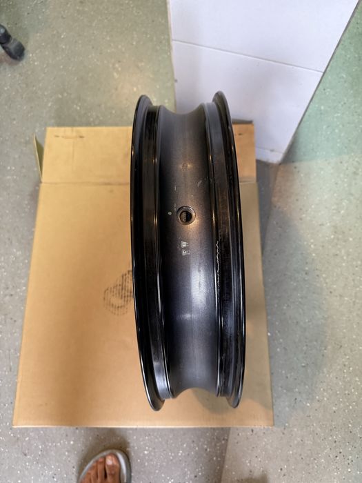 Предна джанта Suzuki GSX-S